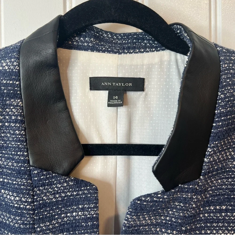 Ann Taylor stylish navy